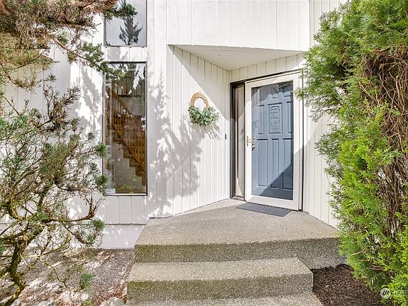 3rd image of 5612 69th Avenue Ct W