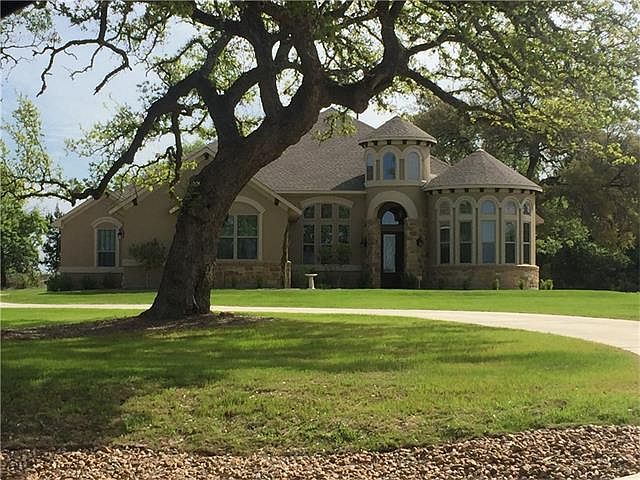 1st image of 1039 Linden Loop