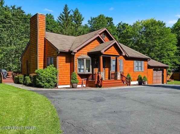 1100 Blackberry Rd, Pocono Lake, PA 18347