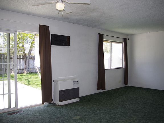 2nd image of 710 Willow St #40