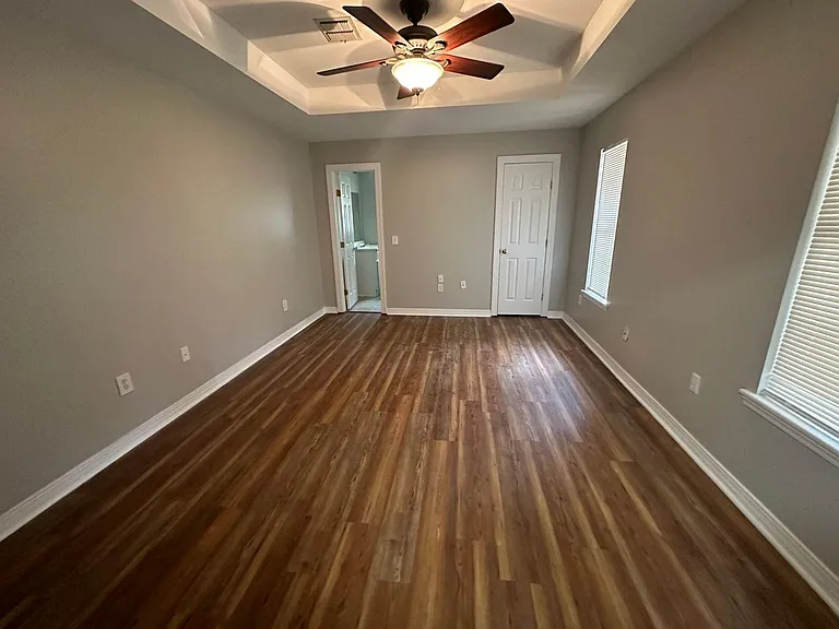 2426 Brookhaven Dr — Photo 5