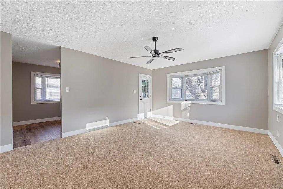 3 bed, 920 sqft, $1,625 — Photo 4