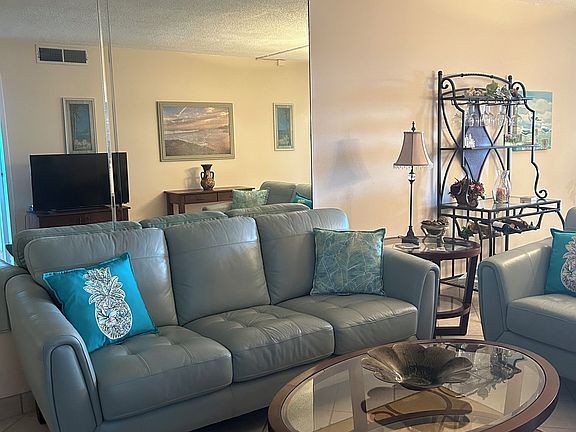 5th image of 10102 S Ocean Dr