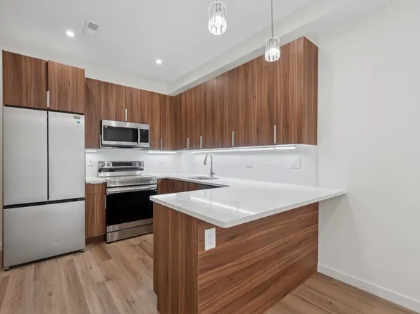 2209 N Franklin St, Philadelphia, PA
