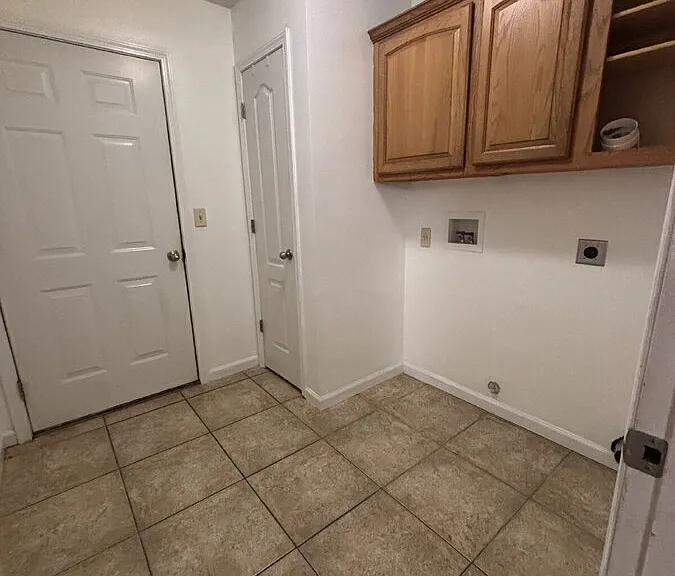 1939 Rock Creek Ln — Photo 12