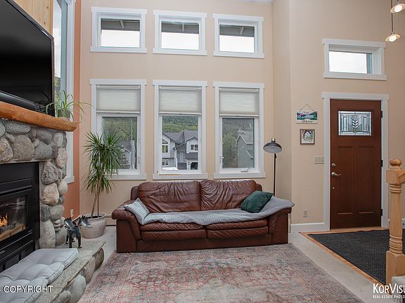 5th image of 18841 Mills Bay Dr