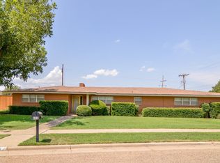 802 6th St, Wolfforth, TX 79382