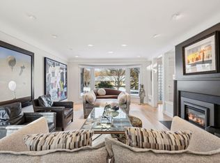 515 Parkview Ter, Golden Valley, MN 55416