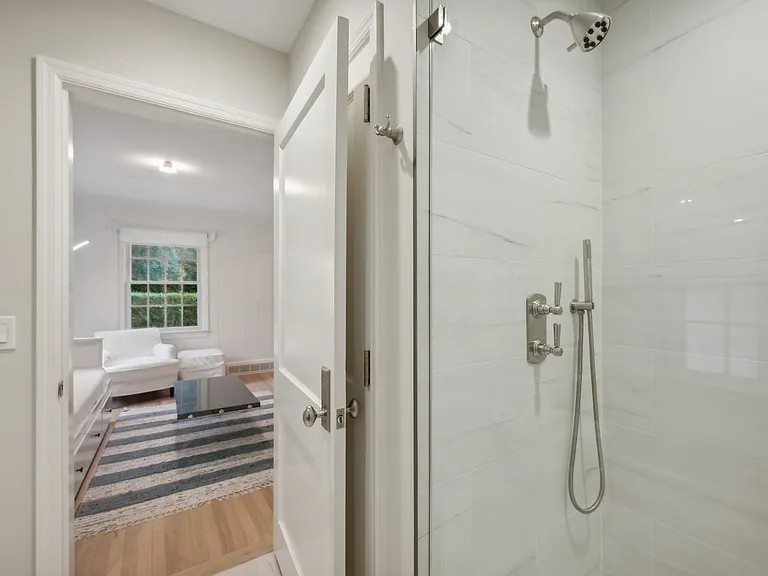 39 Linden Ln — Photo 17