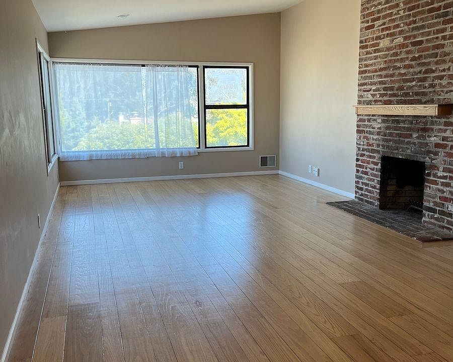 1st image of 11 Montrose Ave