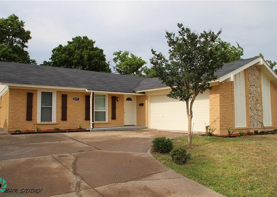 1st image of 2117 Deerfield Dr