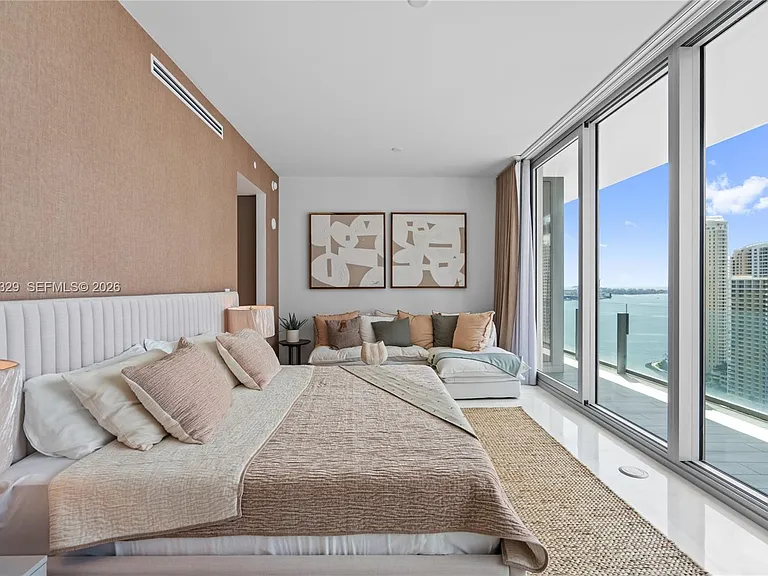 300 Biscayne Boulevard Way #2601E — Photo 13