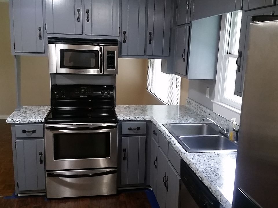 1st image of 145 Wellington Dr
