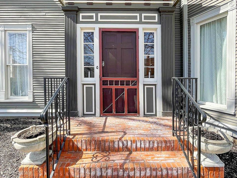 301 Washington St, Valparaiso, IN 46383 MLS 507851 Zillow