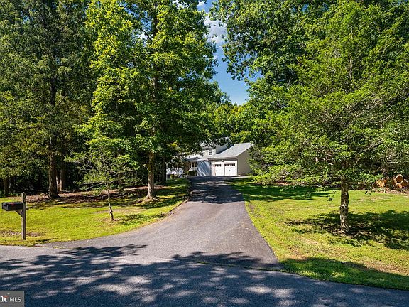 3rd image of 79 Harwill Dr
