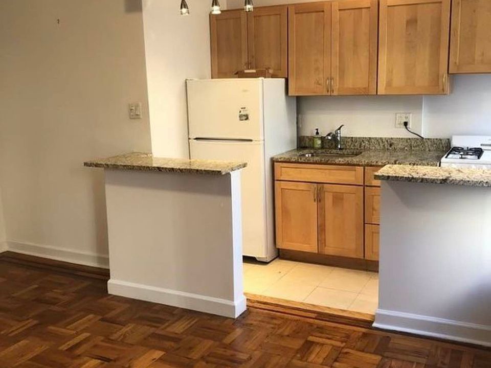 1st image of 4526 44th St APT 6B