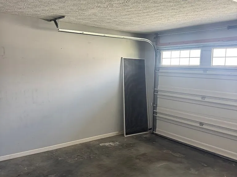 411 Cornus Ave — Photo 14