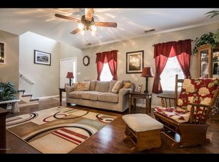 313 Lagrange Villa Dr, La Grange, KY 40031