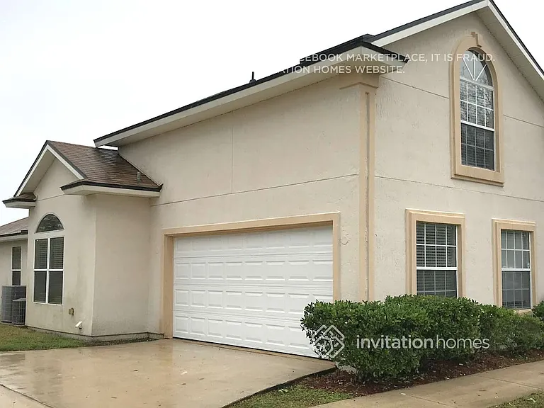 13742 Fish Eagle Dr W — Photo 2