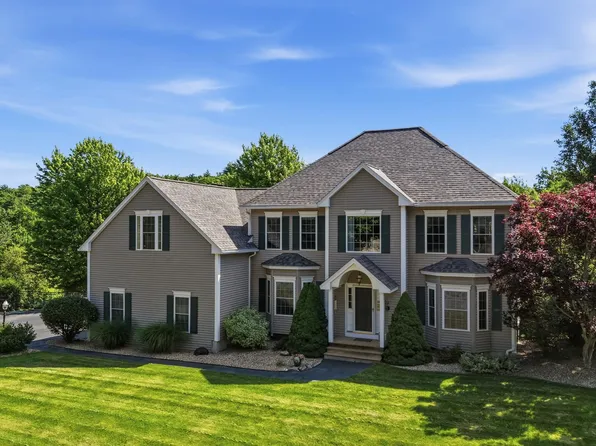 22 Longview Circle, Pelham, NH 03076