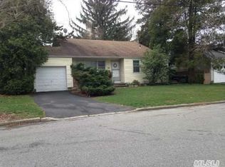 20 Via Continental, Huntington Station, NY 11746