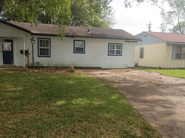 8745 Kimberly Dr, Beaumont, TX 77707