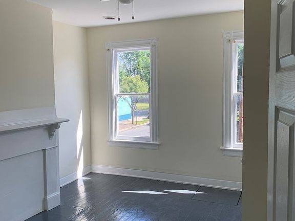 2nd image of 3401 E Marshall St
