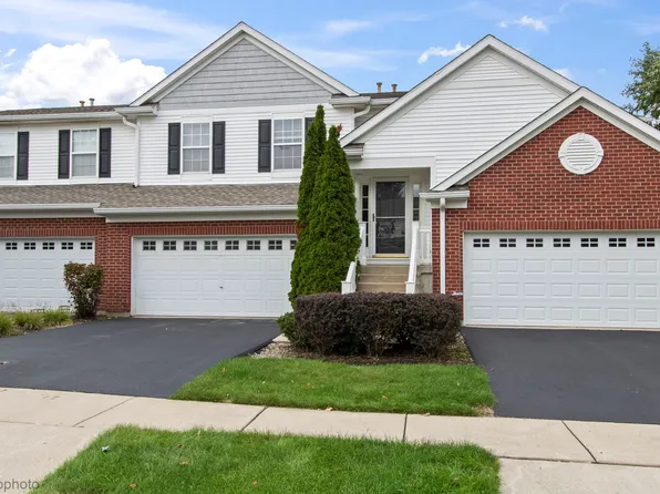 1582 Matthew Dr #1582, Algonquin, IL 60102