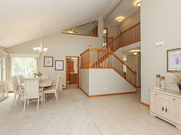 2nd image of 2545 Silver Rock Dr