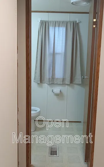1100 Thornwood Dr #26 — Photo 13
