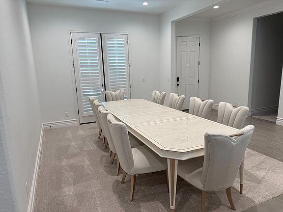 2nd image of 1015 Horizon Dr