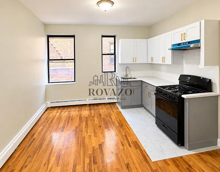 246 Roseville Ave #1B