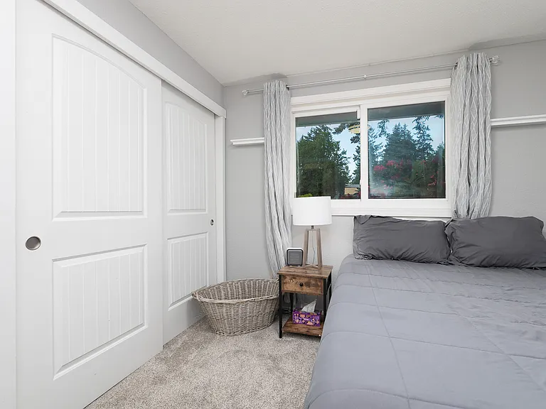 8442 Hawksridge Dr SE — Photo 30
