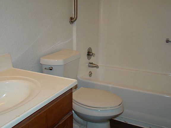 5th image of 10033 S Nob Hill Cir #0