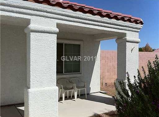 3rd image of 2116 Mountain Sunset Ave