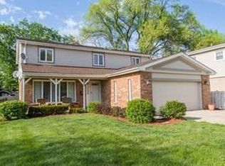 1406 W Talcott Rd, Park Ridge, IL 60068
