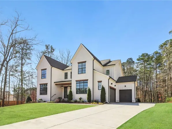 1025 Reed Farm Ln, Roswell, GA 30076