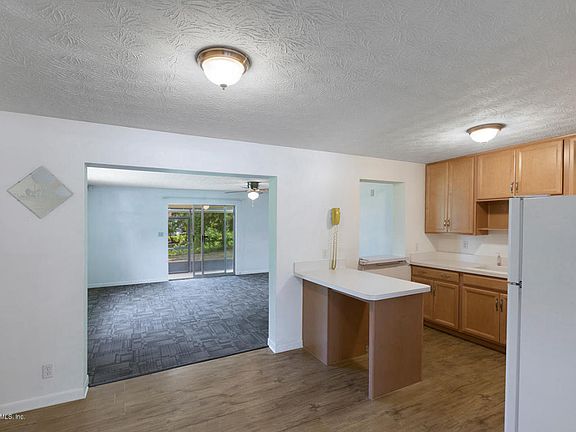 5th image of 4771 Seaboard Ave