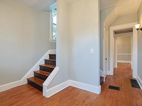 4th image of 2214 Monroe Ave