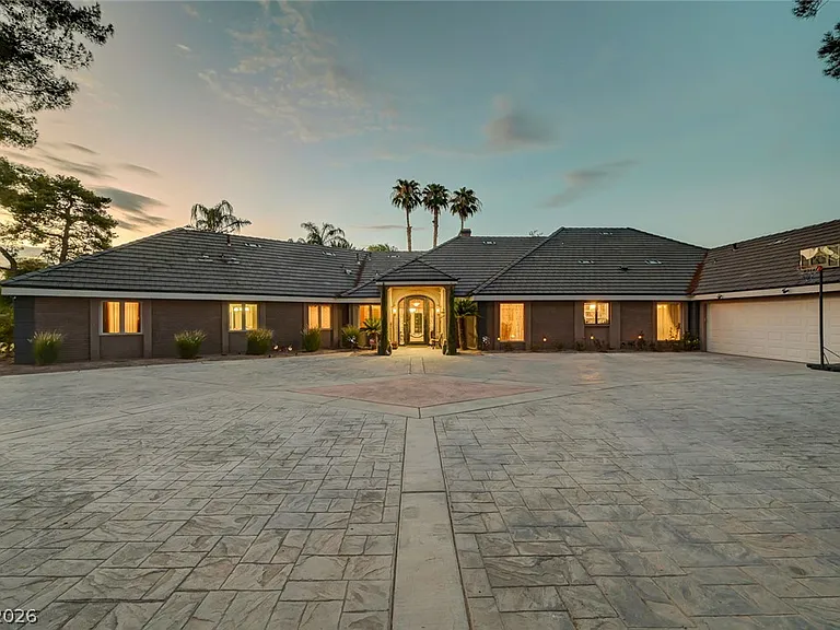 7258 Loma Alta Cir #0 — Photo 3