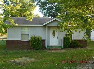 1304 SE 3rd St, Wagoner, OK 74467