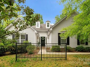 219 Sardis Rd N, Charlotte, NC 28270