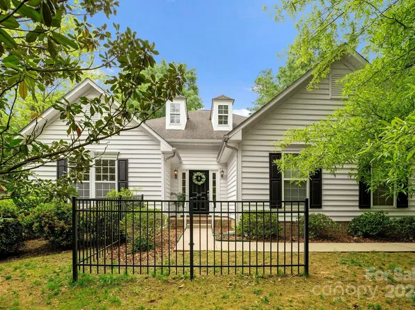 219 Sardis Rd N, Charlotte, NC 28270