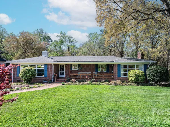 145 21st Ave NW, Hickory, NC 28601