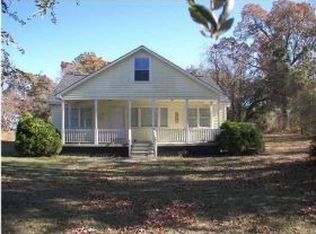 405 Hildebrand Dr, Bonneau, SC 29431
