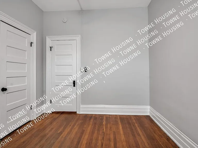 215 Allen St #1 — Photo 10