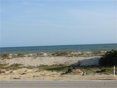 2nd image of 326 E Beach Dr