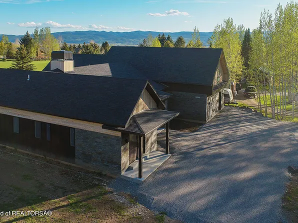 266 Walnut Dr, Star Valley Ranch, WY 83127