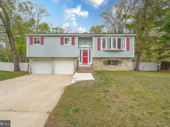 7 Briarcliff Rd, Atco, NJ 08004