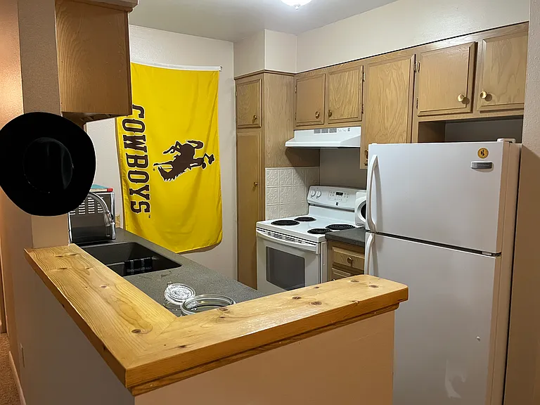 1516 Grand Ave #203 — Photo 5